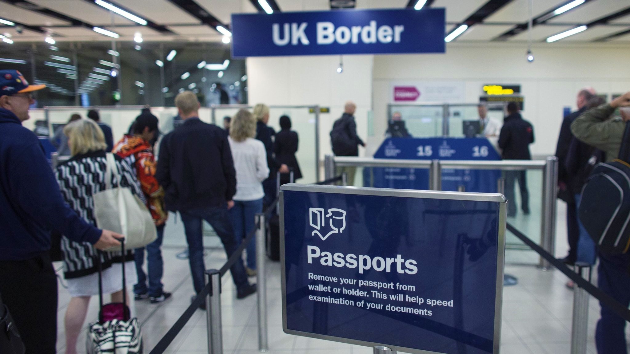UK immigration staffs blame Government for anticipated Chaos at Airports due to Verification of multiple documents  on Arrival of Britons !